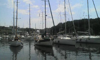 ����������